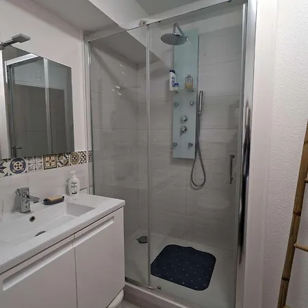 Renove Avec Piscine, Climatisation - - Fr-1-250-271 *